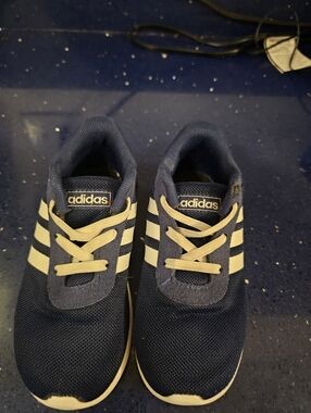 Toddler Boys Nike Sz 9k